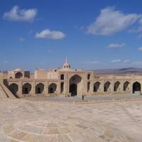 کاروانسرای میاندشت
